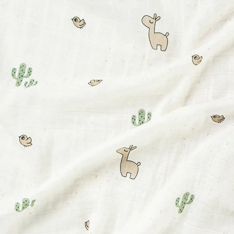 Wikkeldoek - Mousseline - Tulp - Zand by Done by Deer – product photo 3 of 3