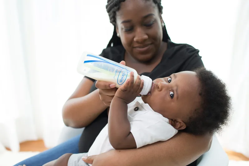 Options+ Anti-Colic Babyfles - Smalle halsfles - 250ml - Kunststof (BPA-vrij) by Dr. Brown's in Transparent – product photo 3 of 3