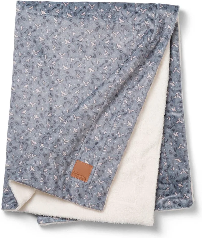 Pearl Velvet baby deken - Wiegdeken - Dekentje baby - Babydeken - Dekentje - 100 cm x 75 cm - Free Bird von Elodie Details in Bauw grijze print – Produktfoto