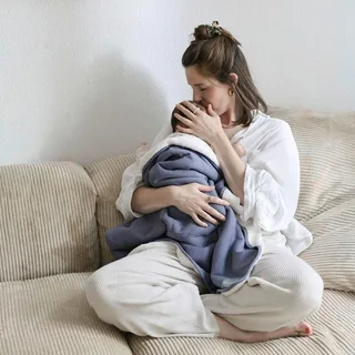 Babydecke Essential Winter 75x95 cm de emma & noah en Bleu, 75 × 95 × 3 mm – photo produit 1 sur 3
