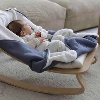 Babydecke Essential Winter 75x95 cm de emma & noah en Bleu, 75 × 95 × 3 mm – photo produit 2 sur 3