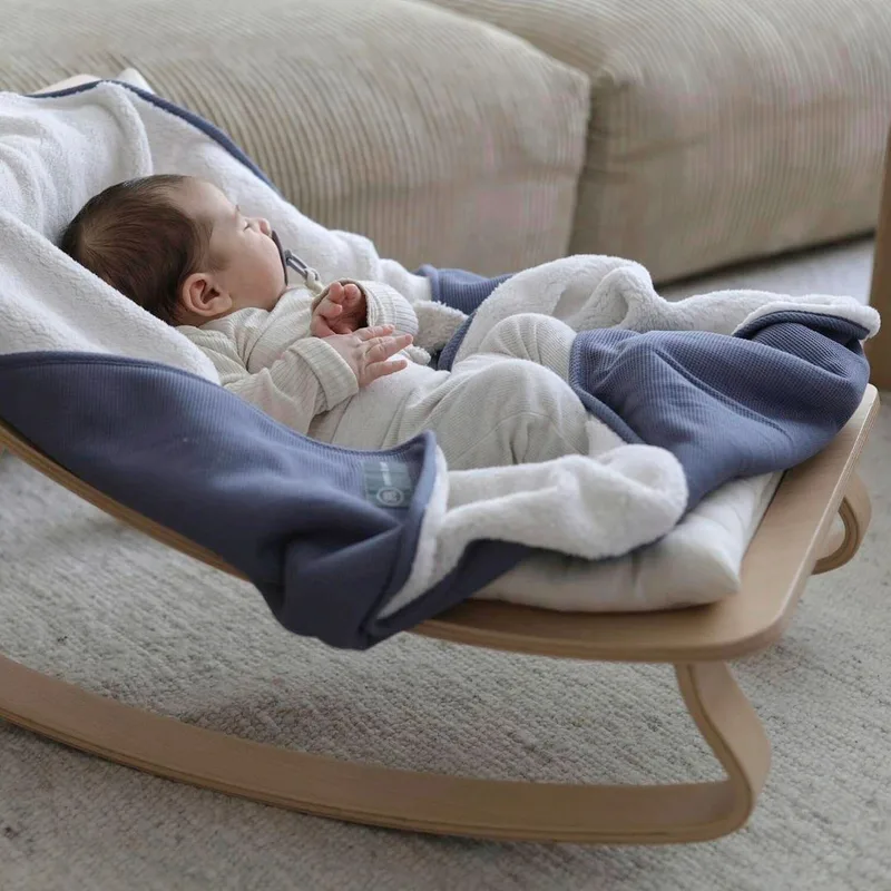 Babydecke Essential Winter 75x95 cm de emma & noah en Bleu, 75 × 95 × 3 mm – photo produit 2 sur 3