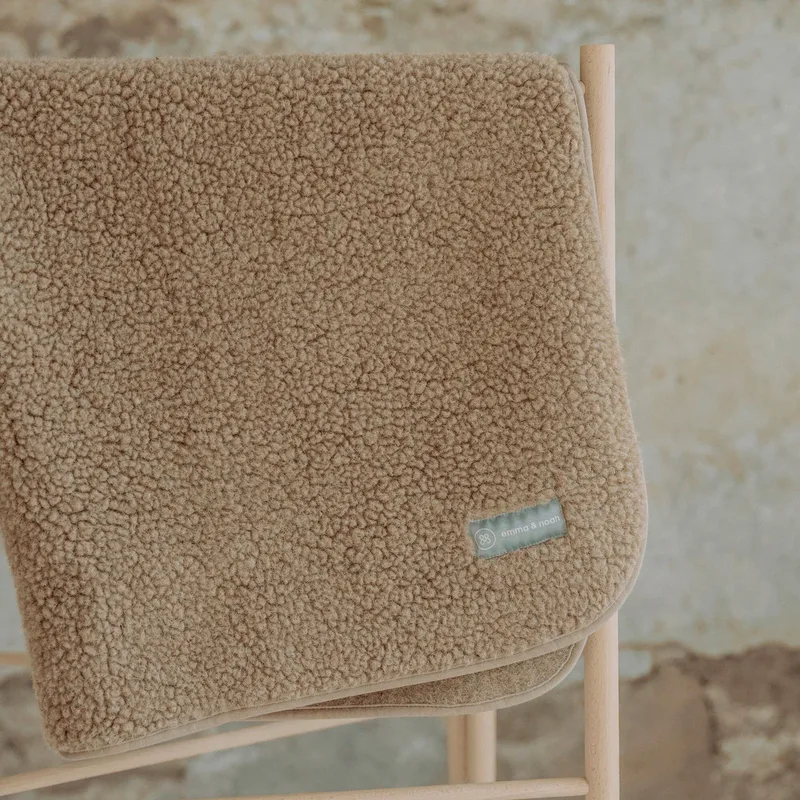 Babydecke Merinowolle-Teddy 75x95 cm by emma & noah in Brown, 95 × 75 mm – product photo 1 of 3