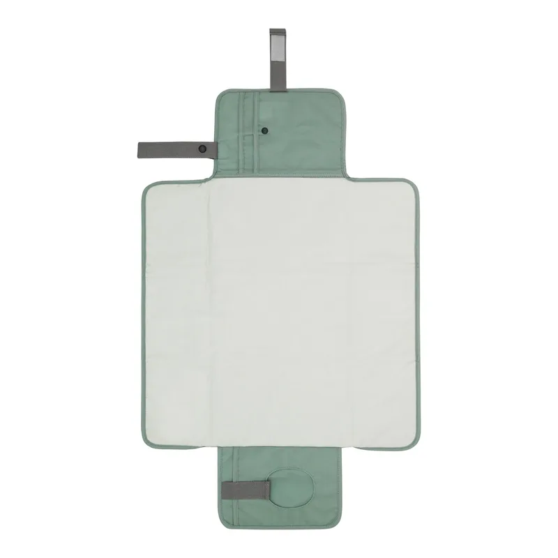 Wickelauflage für unterwegs de emma & noah en Vert, 82 × 52 mm – photo produit 1 sur 3