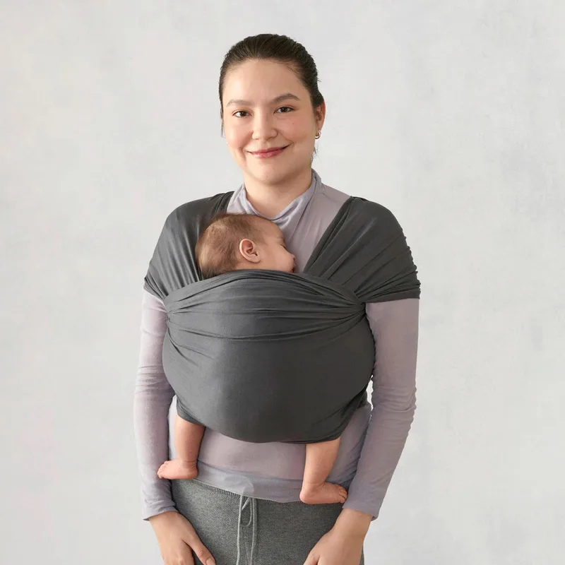 Aura Draagdoek Duurzaam Knit Soft Black von Ergobaby in Blau – Produktfoto 2 von 3