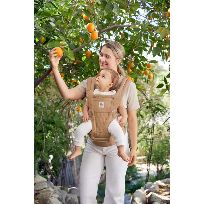 Babytrage Alta Hip Seat de Ergobaby en Marron, 23 × 21,4 × 26,8 mm – photo produit 4 sur 5