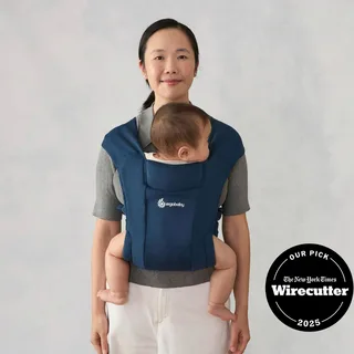 Babytrage Embrace, 2 Tragepositionen by Ergobaby in Blue, 54,5 × 48,5 × 29 mm – product photo 1 of 3
