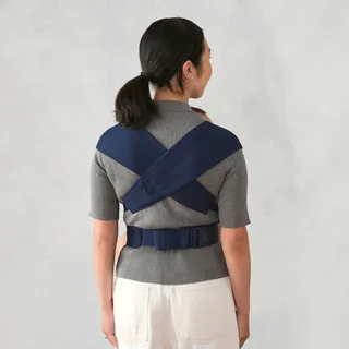Babytrage Embrace, 2 Tragepositionen by Ergobaby in Blue, 54,5 × 48,5 × 29 mm – product photo 2 of 3