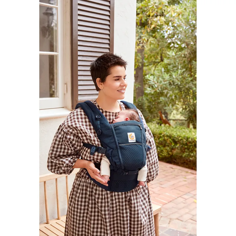 Draagzak Adapt - Soft Flex Mesh - Midnight Blue von Ergobaby in Blau – Produktfoto 3 von 3