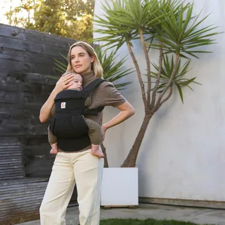 Omni 360 Draagzak Baby by Ergobaby in Pure Black – product photo 3 of 3