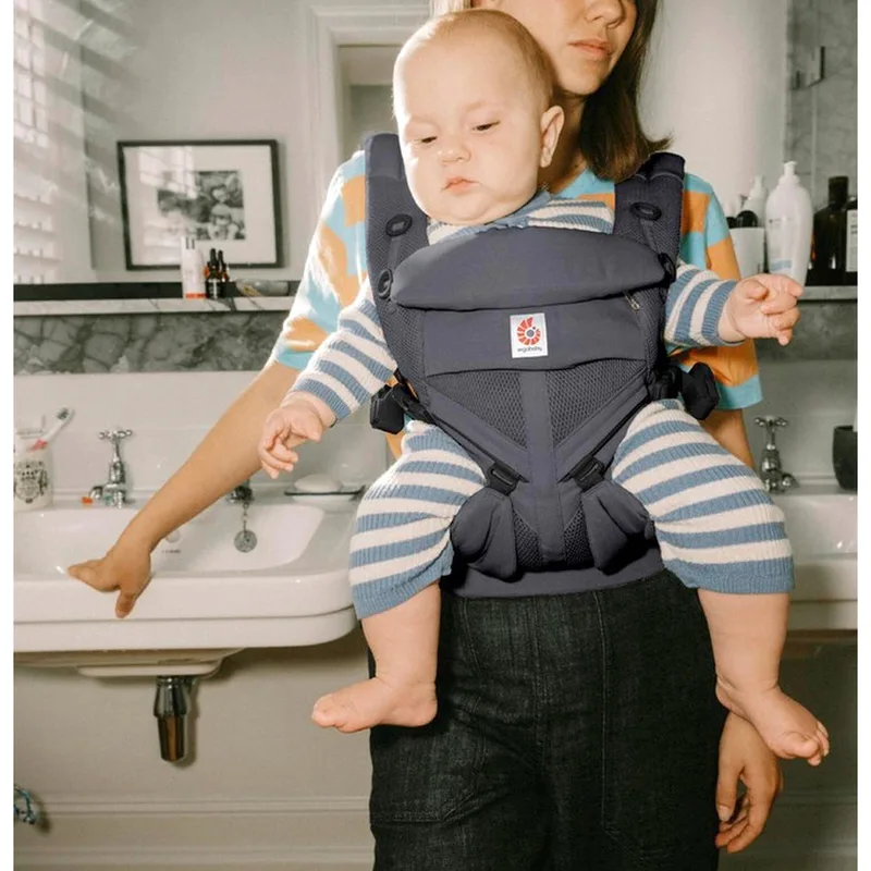 Omni Classic Mesh Draagzak - Charcoal Grey by Ergobaby in Grey – product photo 2 of 3