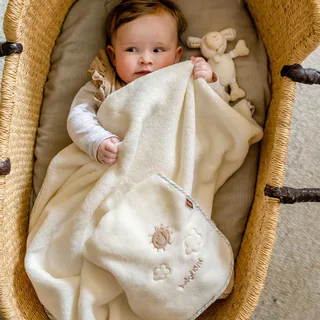Kuscheldecke Schaf Baby Love 100 x 75 cm de Fehn en Beige, 100 × 75 mm – photo produit 2 sur 3