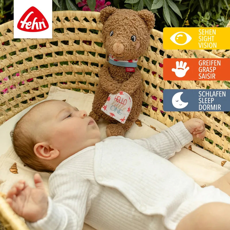 Kuscheltier Bär Fred Hello little One 28cm de Fehn en Marron, 29 × 11 × 9,1 mm – photo produit