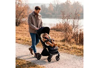 Babylammfell Lammfelleinlage Protect 80x40 cm, Fillikid, für Kinderwagen und Buggies, mit Schmutzschutz im Fußbereich von Fillikid in Beige – Produktfoto 2 von 5