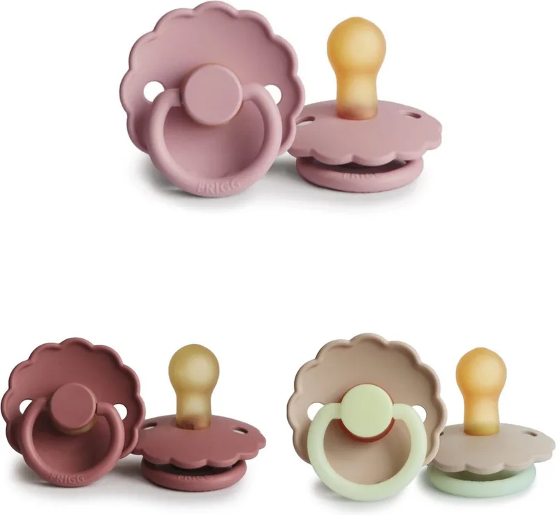 DAISY Fopspeen set 3 stuks 6-18 maand van Frigg in Baby Pink, Croissant Glow en Powder Blush – productfoto