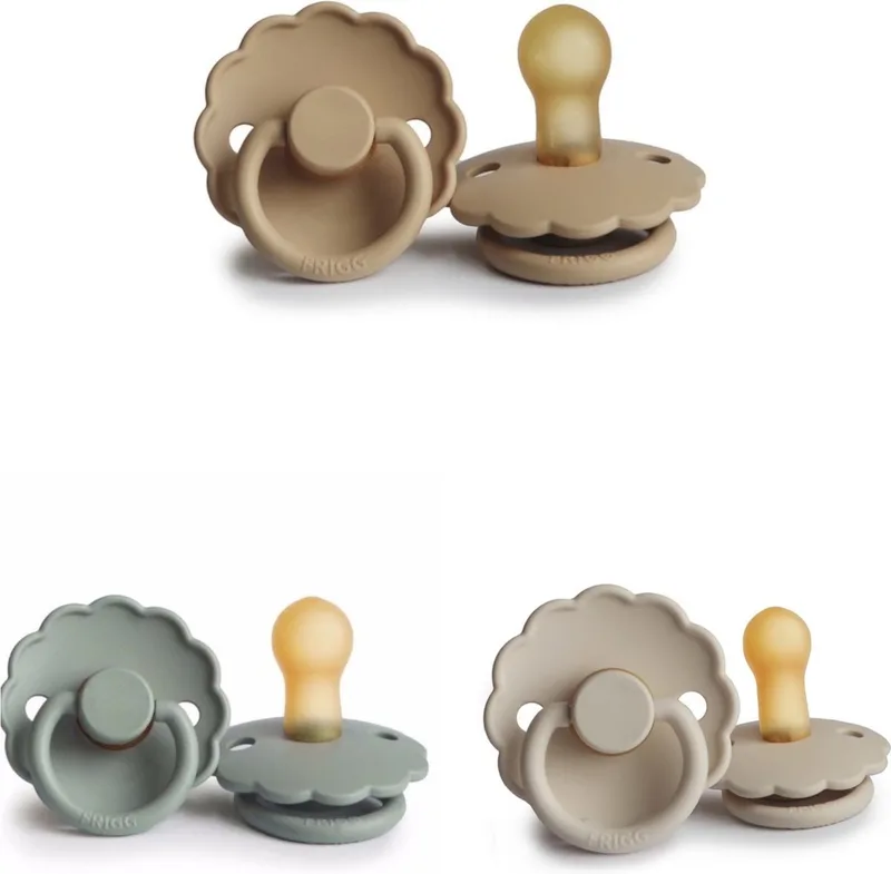 DAISY Fopspeen set 3 stuks 6-18 maand van Frigg in French Gray, Croissant en Sandstone – productfoto