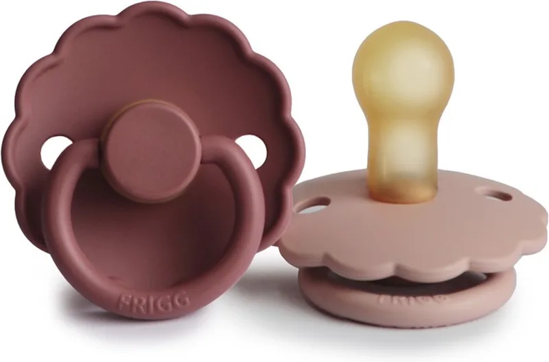 Fopspeen Daisy Baby Blush/Woodchuck T1 0-6mnd (2 stuks) van Frigg in Blush – productfoto