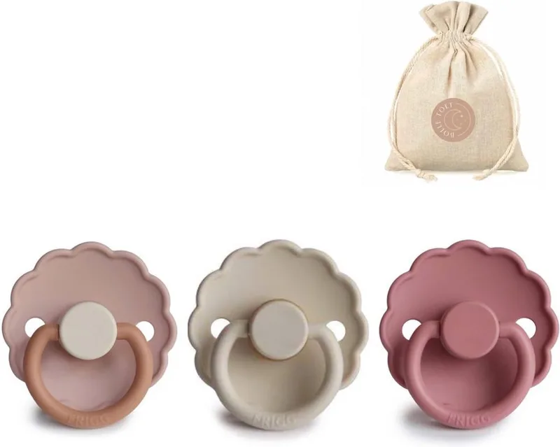 fopspenen T1 + BolleToet speenzakje - crème, powder blush - 0-6 maanden by Frigg in Biscuit – product photo
