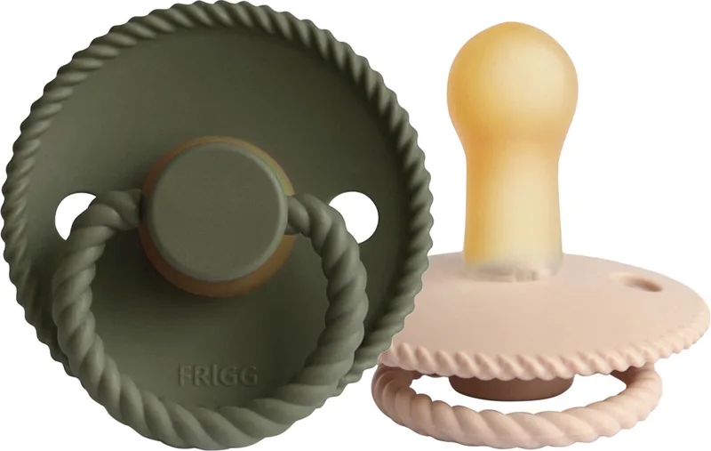Rope Fopspeen Croissant / Olive 6-18 Mnd 2 Stuks von Frigg in Grün – Produktfoto