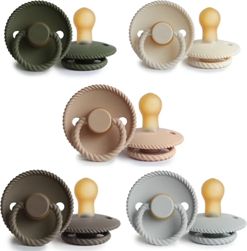 ROPE Fopspeen set 5 stuks 0-6 maand von Frigg in Olive, Portobello, Creme, Croissant en Silver Gray – Produktfoto