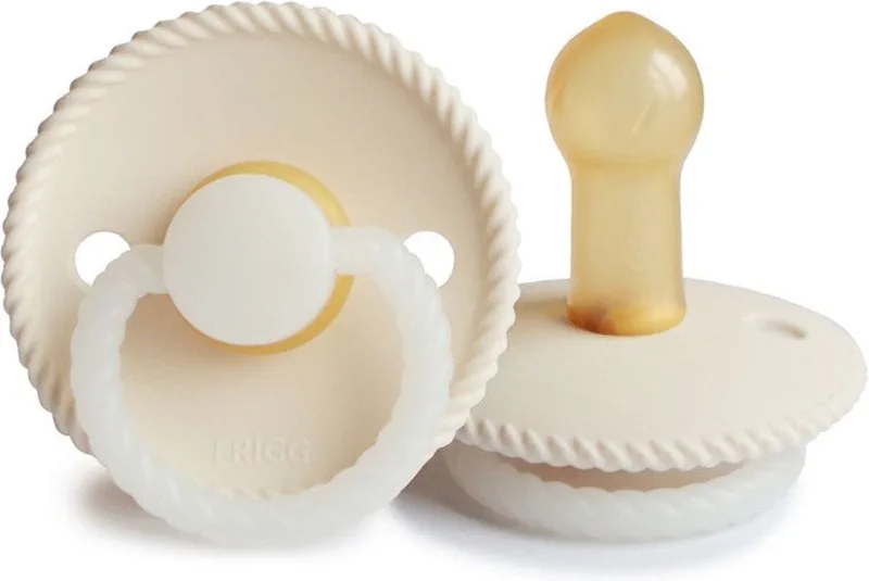 Rope Night Fopspeen Latex van Frigg in Cream Night – productfoto