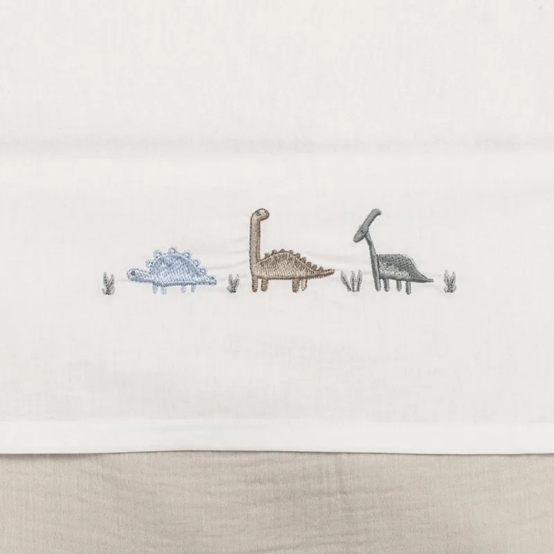 Laken Ledikant Funnababy 100x150 Borduur Dino van Funnababy in Bruin – productfoto