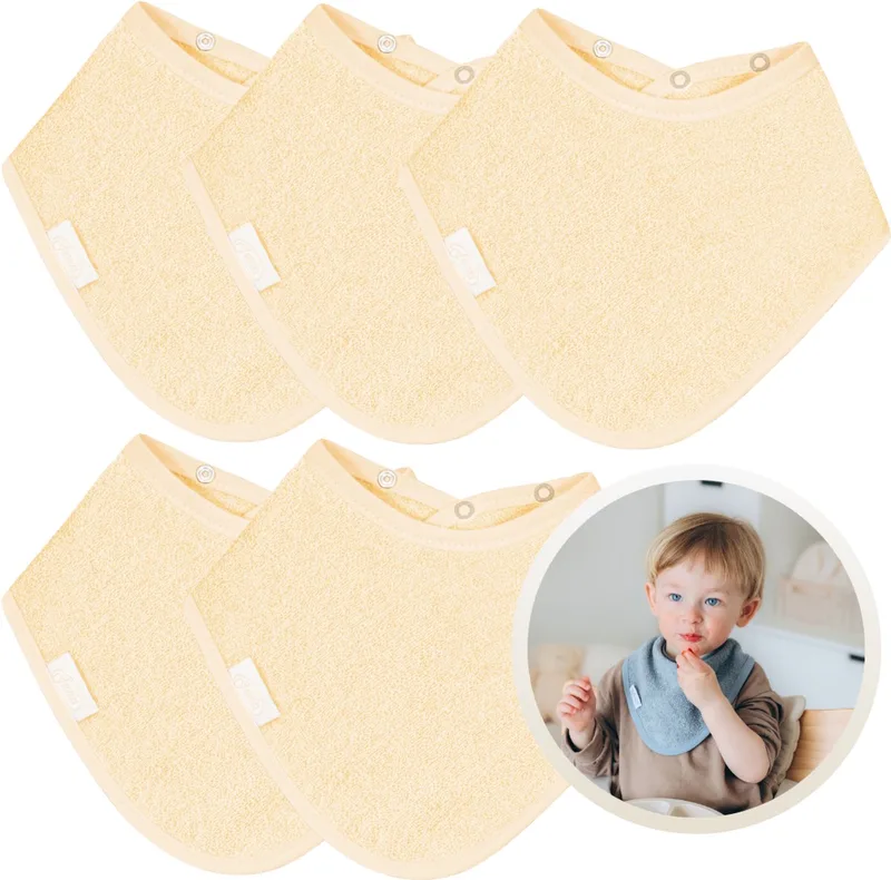Bandana Slabbetjes 5 Stuks - Set van 5 Zachte Slabbetjes - Kwijldoekjes - Spuugdoekjes - Gemaakt van 100% Katoenen Badstof - Absorberend, Zacht en Makkelijk Wasbaar - Ideaal voor Baby’s bij Voeden, Kwijlen en Spugen by Funnies in Beige – product photo