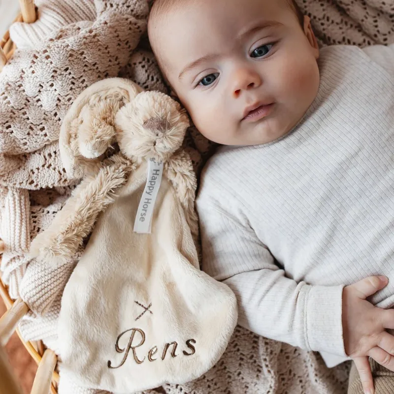 Konijn Richie Knuffeldoekje - Baby cadeau von Happy Horse in Beige – Produktfoto 4 von 4