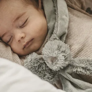 Konijn Richie Knuffeldoekje - Baby cadeau von Happy Horse in Grün – Produktfoto 2 von 2