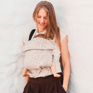 Babytrage Bondolino b.pure, Komforttrage ab Geburt (3 - 20 kg) Bauchtrage, Rückentrage & Hüfttrage von Hoppediz in Beige – Produktfoto 2 von 2