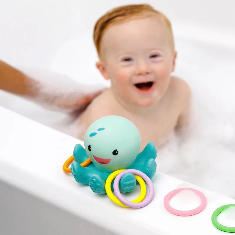 Badespielzeug leuchtender Oktopus van Infantino in Tuerkis, 12,5 × 12 × 9,5 mm – productfoto 2 van 3