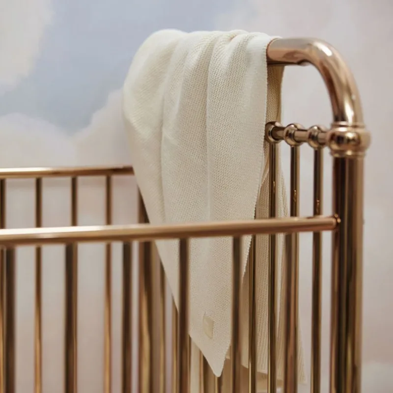 Deken Wieg 75x100cm by Jollein in Basic Knit Ivory – product photo 3 of 4