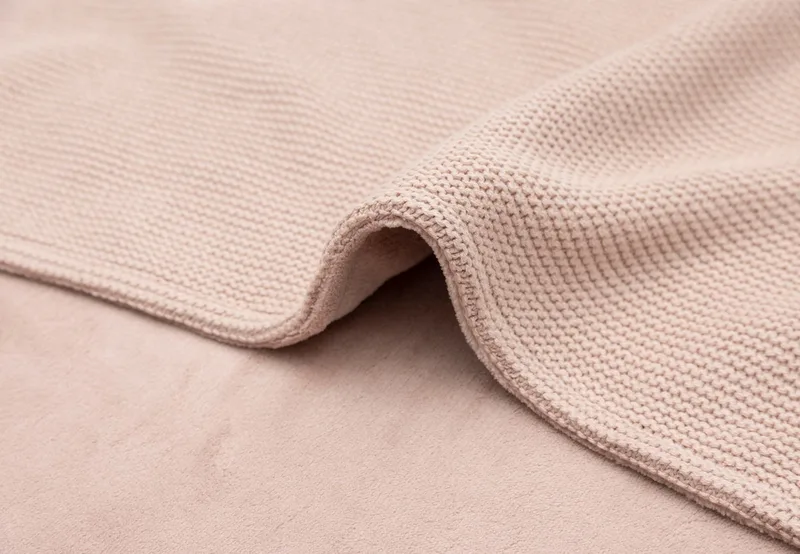 Deken Wieg 75x100cm Basic Knit Wild Rose/Fleece de Jollein en Basic Knit Wild Rose – photo produit 4 sur 4