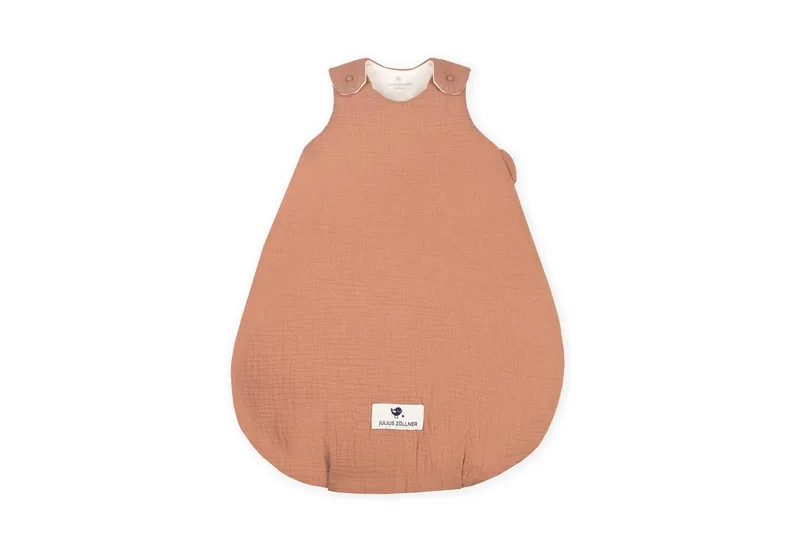 Babyschlafsack Musselin, umlaufender seitlicher Reißverschluss van Julius Zöllner in Oranje – productfoto