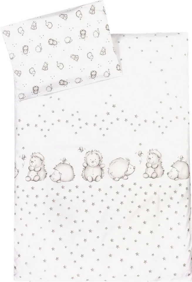 Kinderbettwäsche Igelchen, in 100x135cm passt in Babybetten von 70x140cm und 60x120cm, Renforcé, 2 teilig, mit kleinem Igel, 80x80 cm für Wiegen, Stubenwagen und Kinderwagen van Julius Zöllner in Wit – productfoto