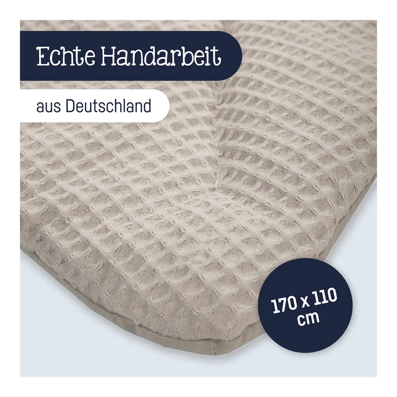 Kruipdeken blad Nordic wafelpiqué 110x170 cm van Julius Zöllner in Beige, 170 × 110 × 4 mm – productfoto