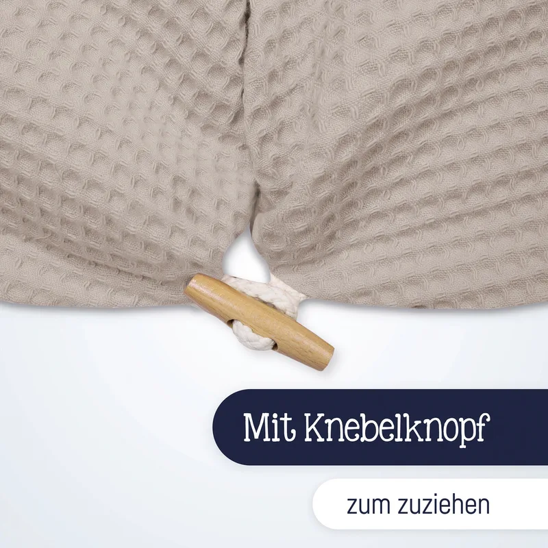 Stillkissen Nappi Waffelpique van Julius Zöllner in Bruin, 190 mm – productfoto 2 van 2