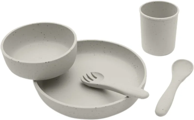 Fütterungsset 5-teilig Platin-Silikon Sand von Kikkaboo in Beige – Produktfoto