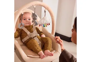 Kombihochstuhl FINI UP 2in1 (Set, 2 St), mit Spielbügel von Kinderkraft in Beige – Produktfoto 3 von 5