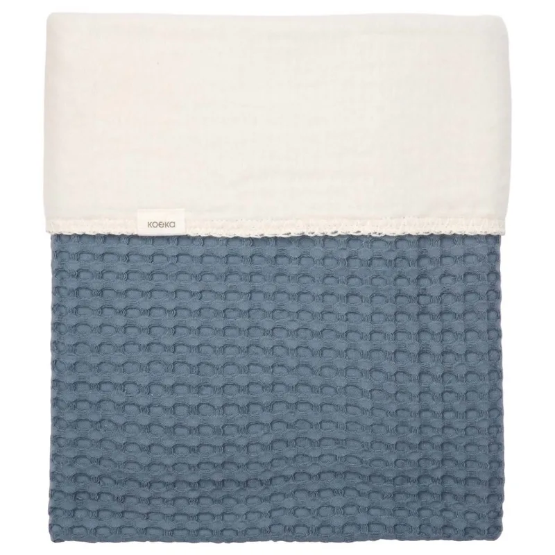 Deken Ledikant Koeka Wafel Cotton Fleece Bluestone fra Koeka – produktbillede