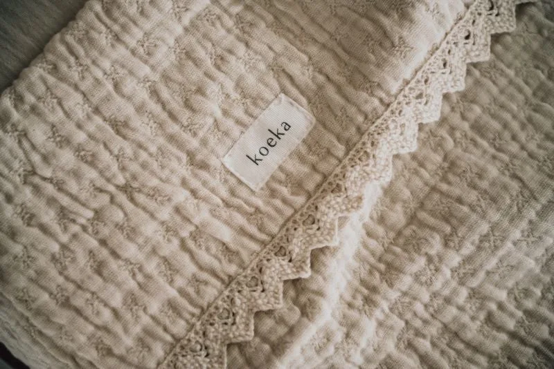 Elba Wiegdeken Lace - 75 x 100 cm - Stone by Koeka in Grey – product photo 3 of 4