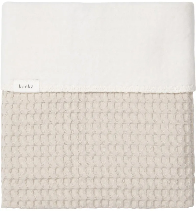 ledikantdeken cotton fleece wafel Amsterdam sand 100x150 van Koeka in Beige – productfoto