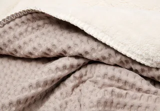 ledikantdeken wafel/teddy Oslo 100x150 de Koeka en Crumble – photo produit 3 sur 4