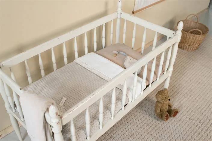 wiegdeken wafel/teddy Oslo sand/pebble 75x100 by Koeka in Beige, White – product photo 3 of 4
