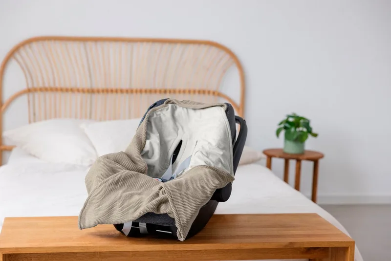 Einschlagdecke für Babyschale, taupe, LÄSSIG, GOTS made with organic materials, zertifiziert durch BCS 27262 de Lässig en Beige – photo produit 5 sur 5