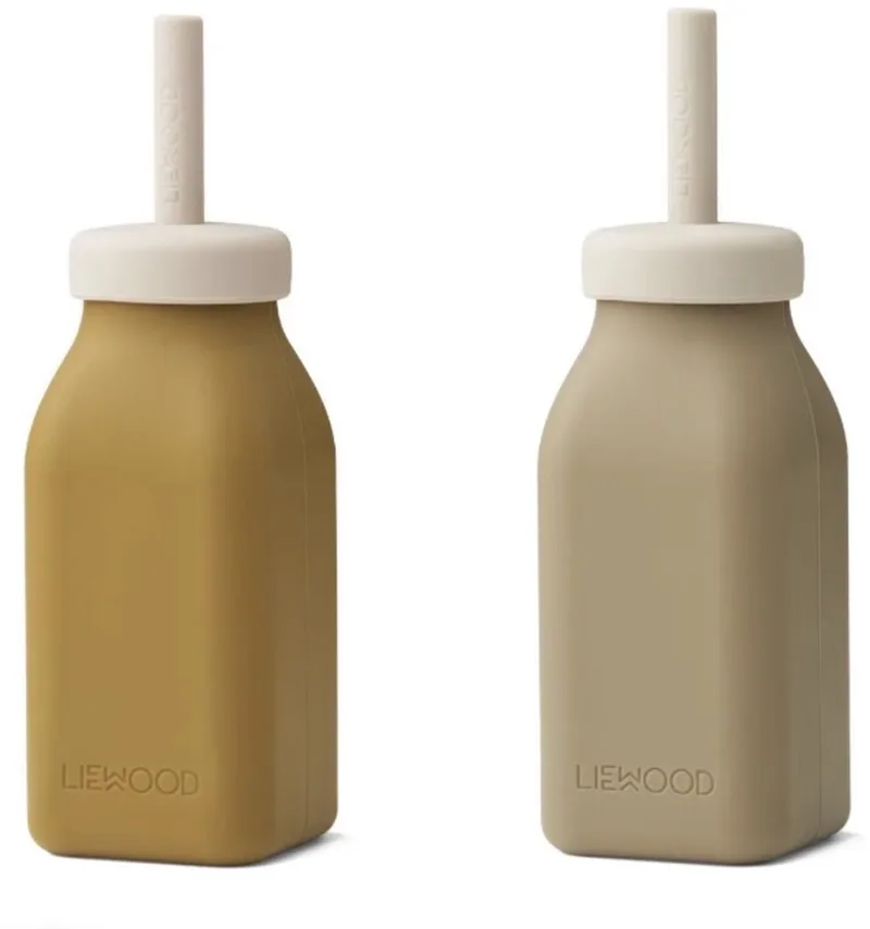 Erika Milkshake Fles- Golden Caramel - Oat Mix - 230ml, Set van 2 - siliconen milkshake bottle by Liewood in Caramel en oat – product photo