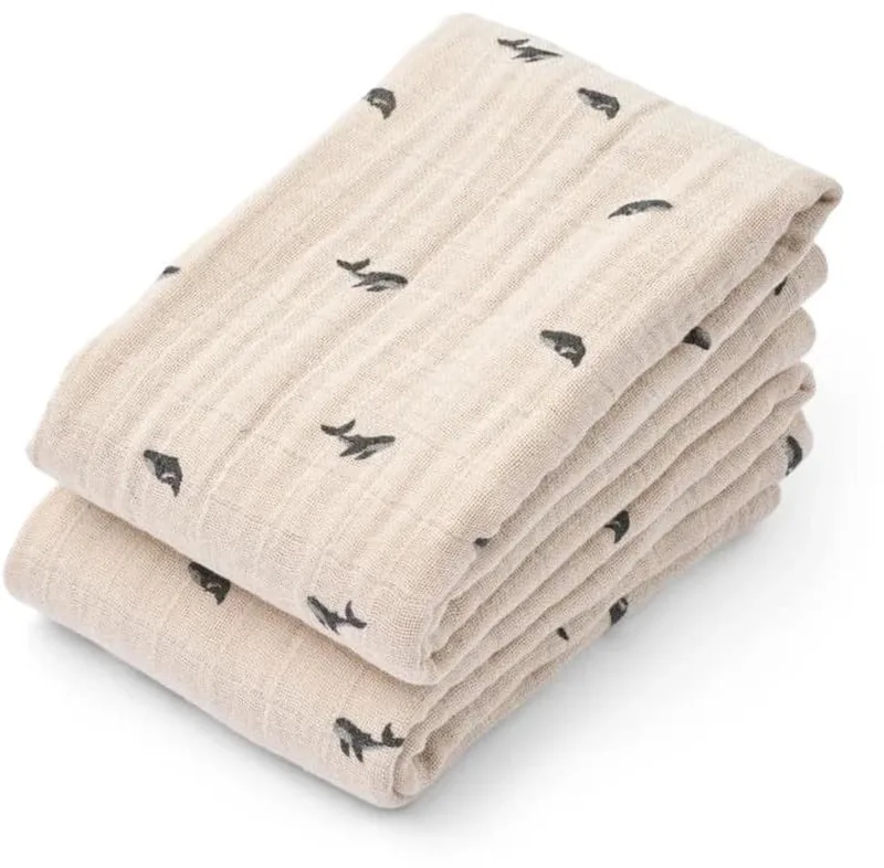Hydrofiele Doeken Set Lewis Mini Whale Sandy (set van 2) by Liewood in Print – product photo