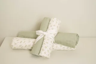 Swaddle Doek Little Dutch Blueberry Leaves & Sage 70x70 2st by Little Dutch – product photo 2 of 2