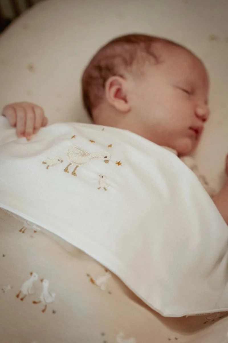 Wiegdeken - Fleece - Newborn Naturals - Little Goose by Little Dutch in Beige – product photo 4 of 4