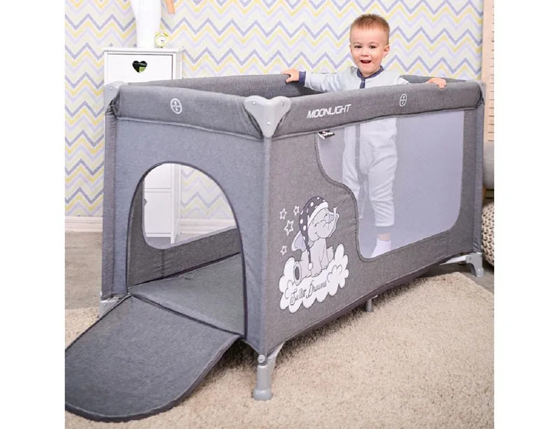 Baby-Reisebett Moonlight, ab Geburt, Laufstall, Seiteneingang, Tragetasche, Faltmatratze von Lorelli in Grün – Produktfoto 5 von 5